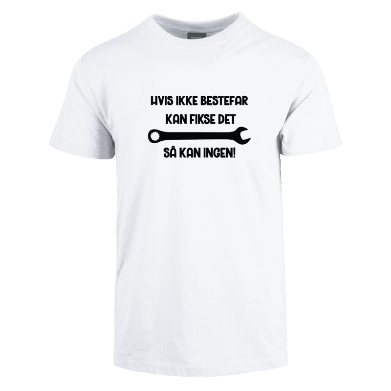 Bestefar fikser T-skjorte